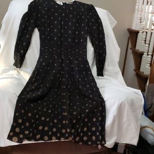 Black dress w/ tan circles